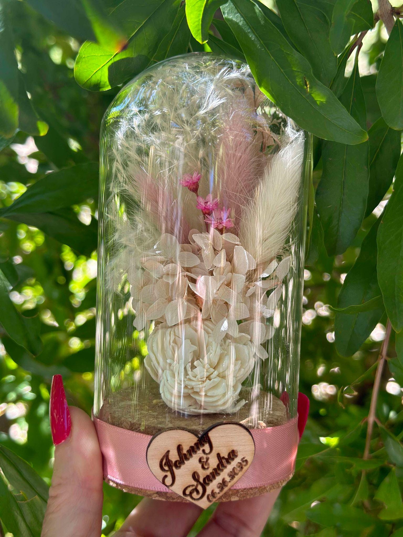 Glass Bell Jar with Everlasting Flowers for wedding Decorations, Glass Dome with natural dried flowers for wedding party gifts and favors
