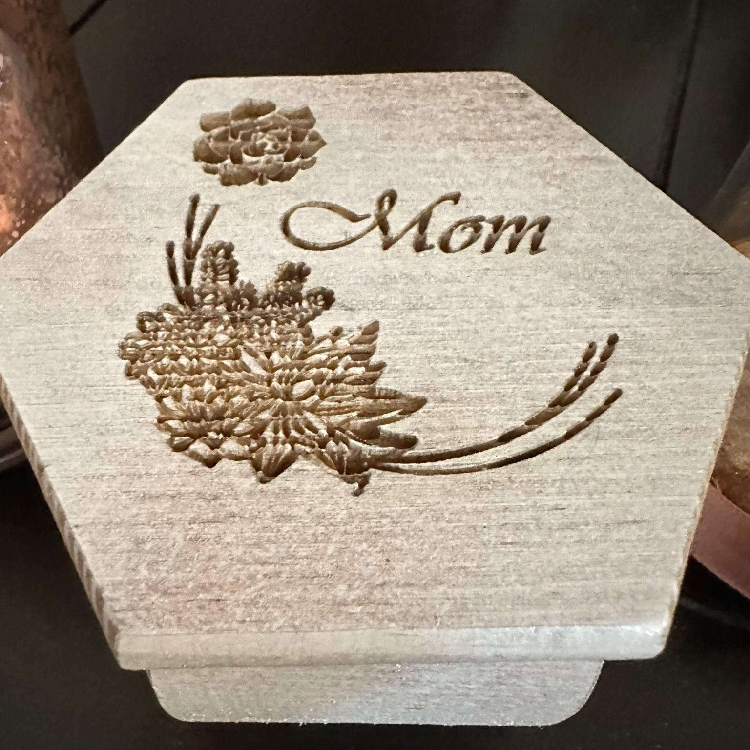 Personalized Keepsake Box,  Memory Box, Wood Keepsake Box, Mothers Day Gift, Custom Engraved Wood Box, Gift For mom