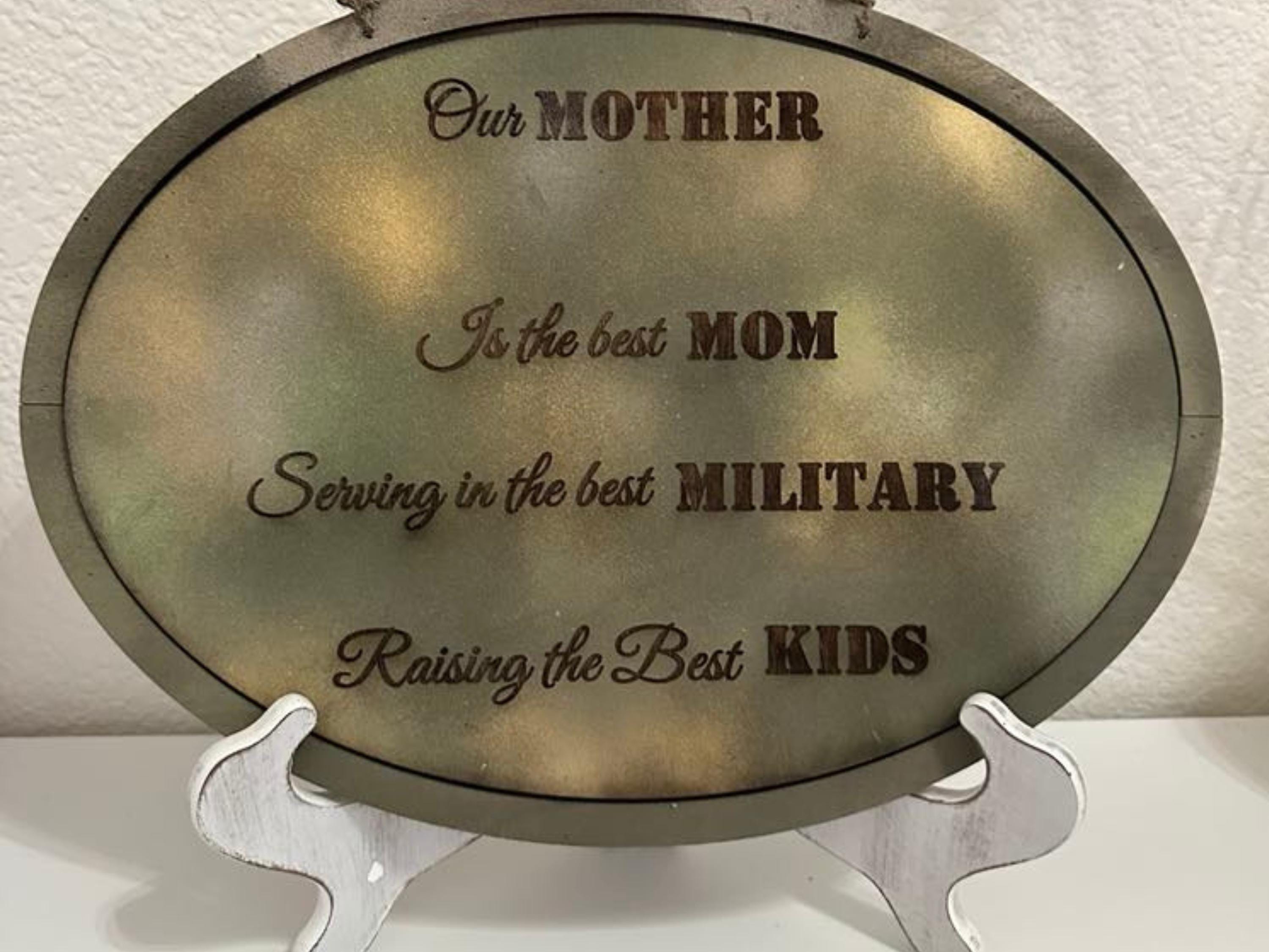 Military Mom Present, Mother's day gift, Proud Military Mom, Military Mom Sign, Mom Gift, Mothers Day Gift, Army Mom, Airforce Mom,