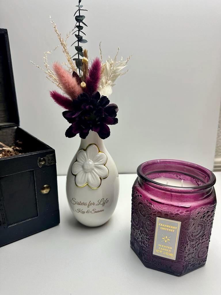 Personalized Vase with dried flower that celebrates sisters, Friends, Lovers, daughters, mothers  Customized Gift for brides bridesmaids