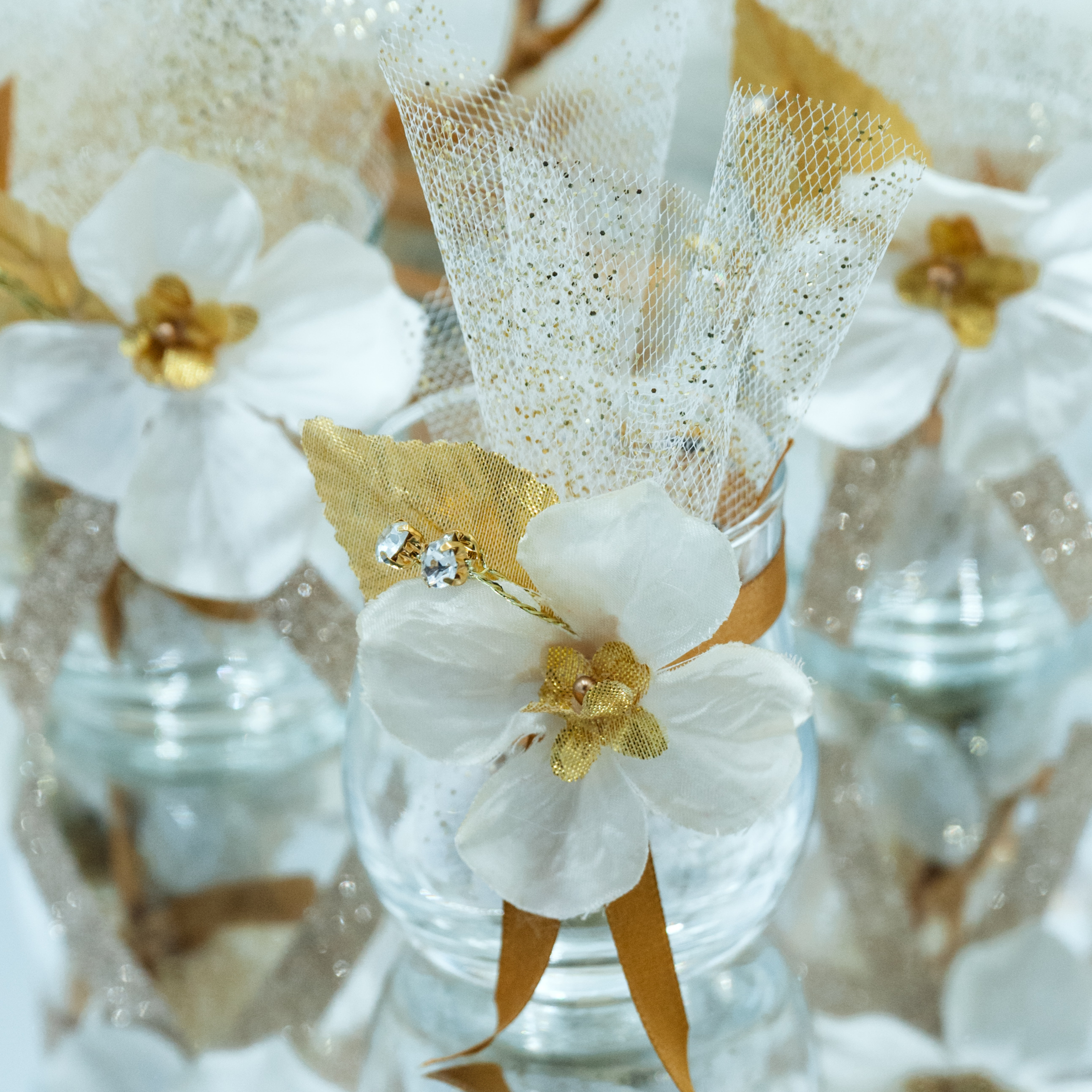 Pearl and Gold Wedding Favors for guests, Luxury Favors, Elegance Party Favors, Custom Gold and Pearl Candy Favors Gift, Classic Wedding