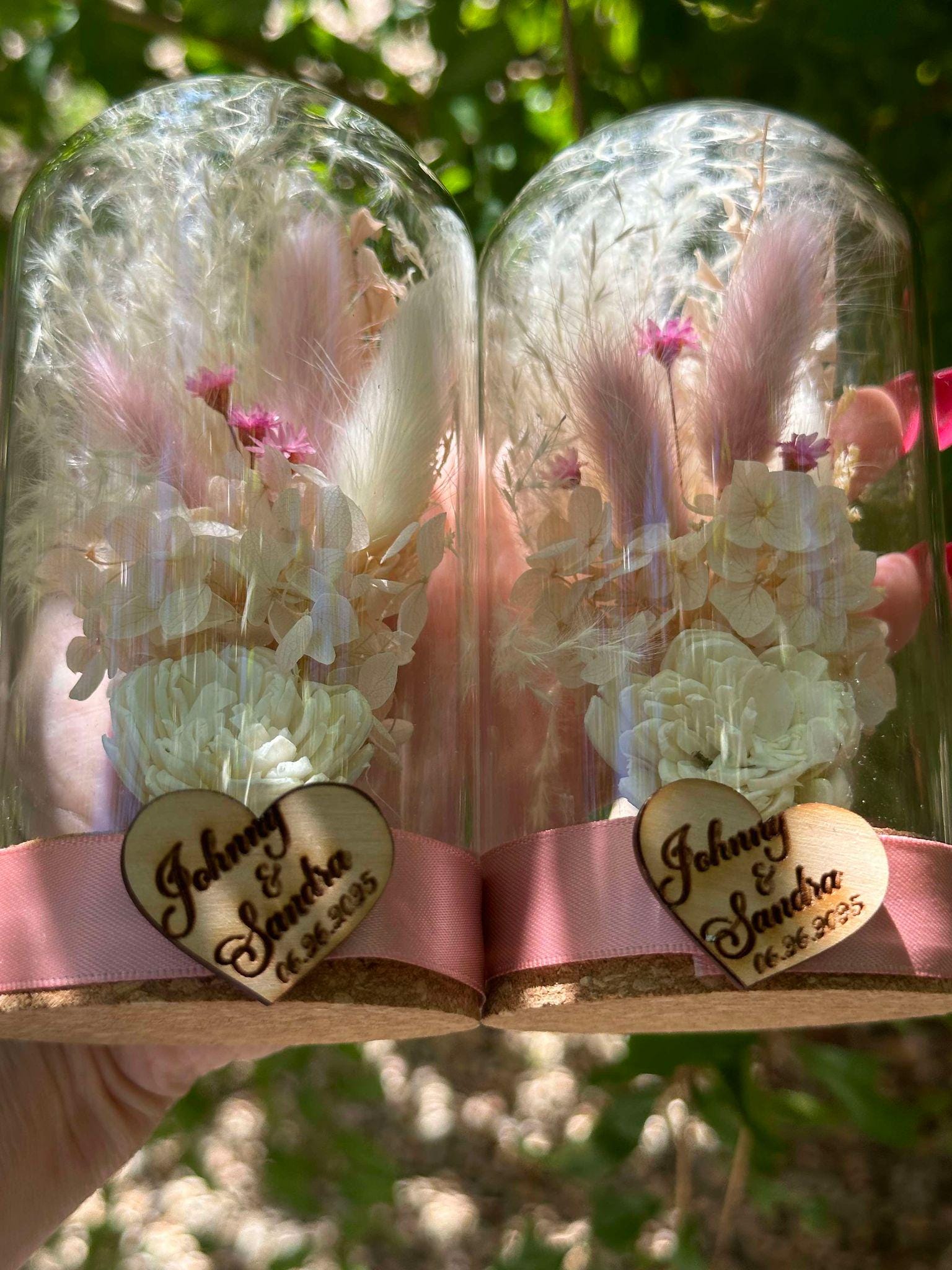 Glass Bell Jar with Everlasting Flowers for wedding Decorations, Glass Dome with natural dried flowers for wedding party gifts and favors