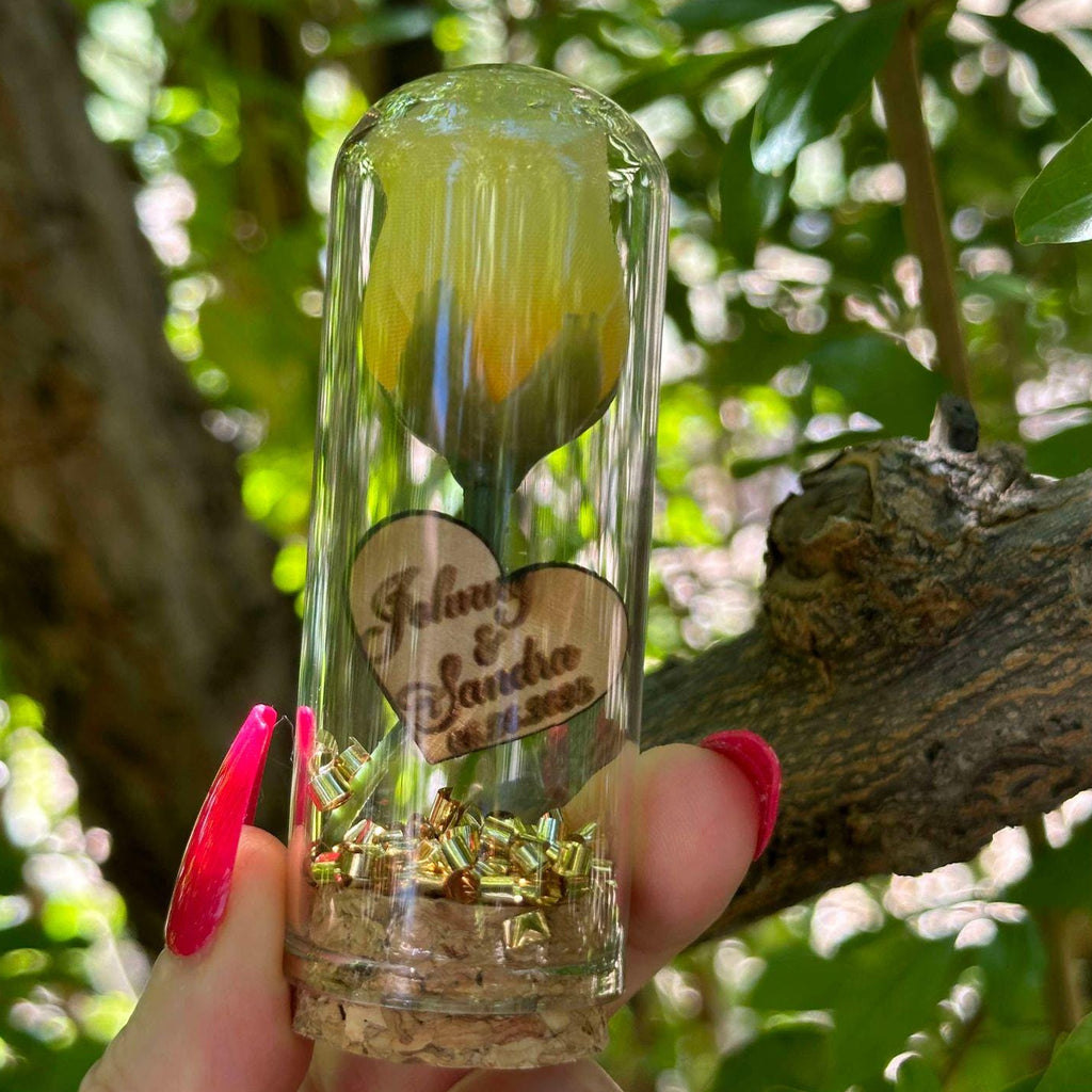 Yellow Rose in a Glass Tube Wedding Favors, Quinceanera yellow Favors, Sweet 16 Favors, Yellow Flower and glitter favors, favors with roses